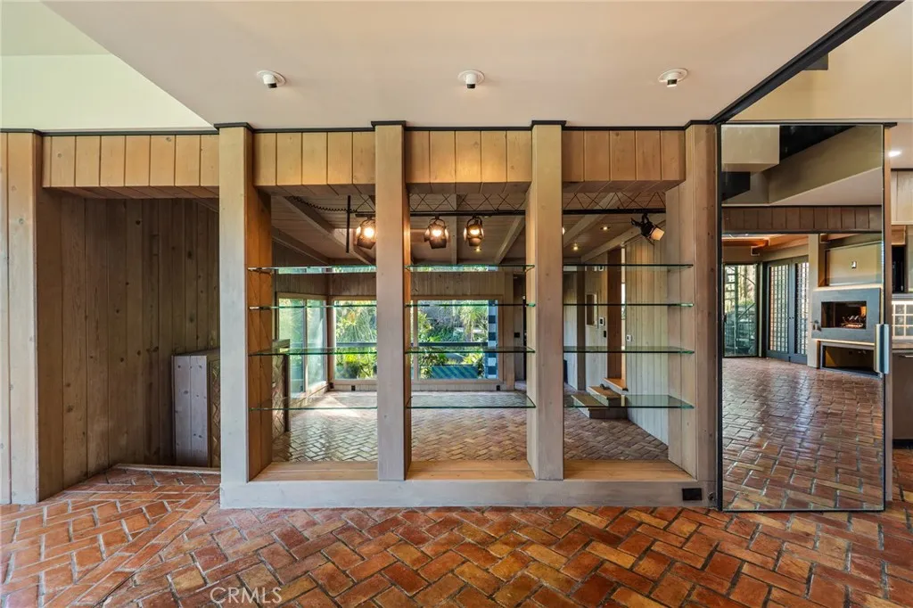 6907 Treasure Trail, Hollywood Hills, California 90068 home-pic-5